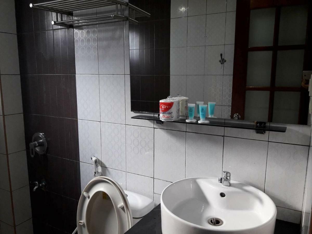 Aqua Travel Lodge Эль-Нидо Экстерьер фото